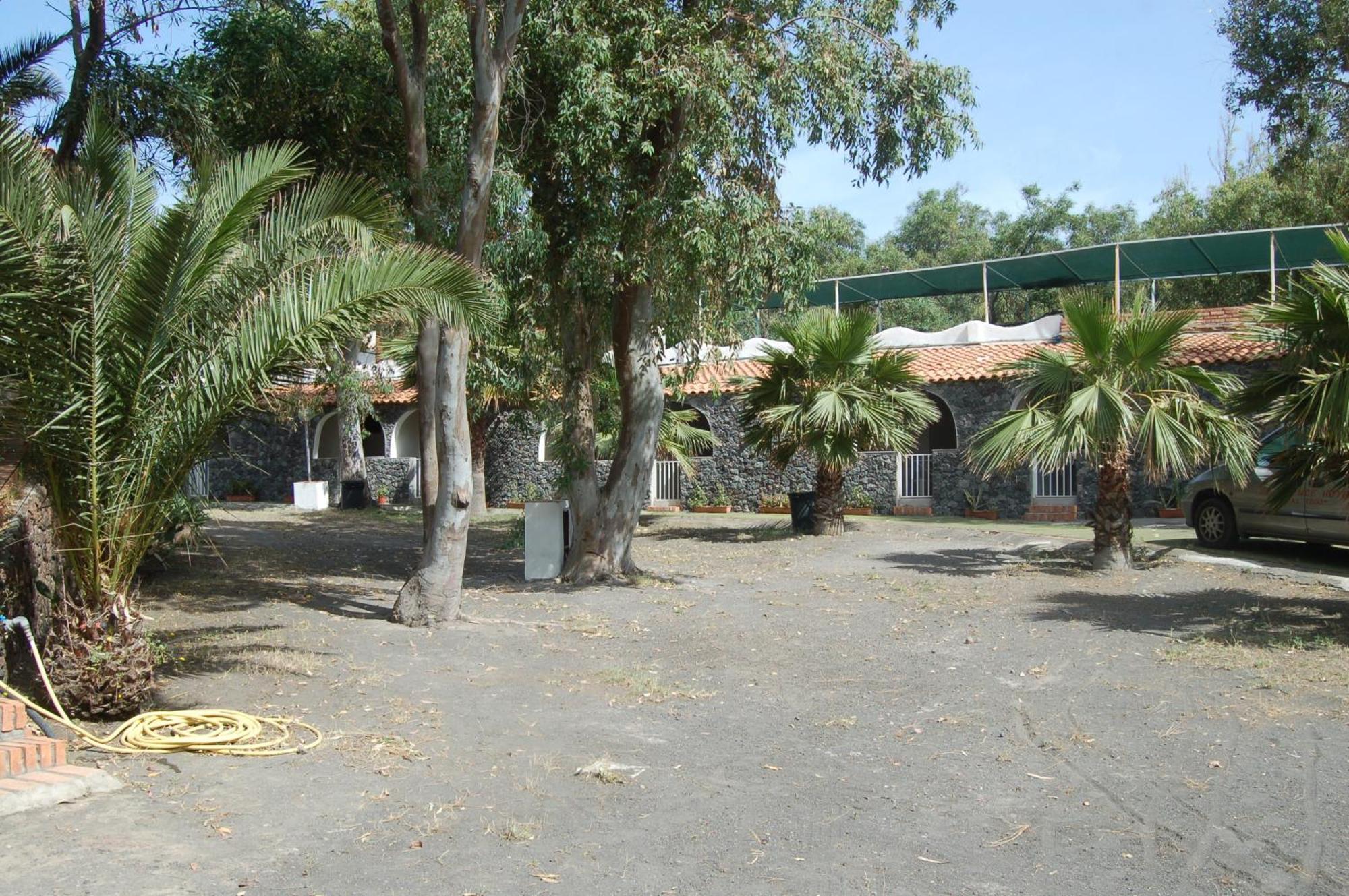 Villaggio Togo Togo Porto di Ponente Bagian luar foto