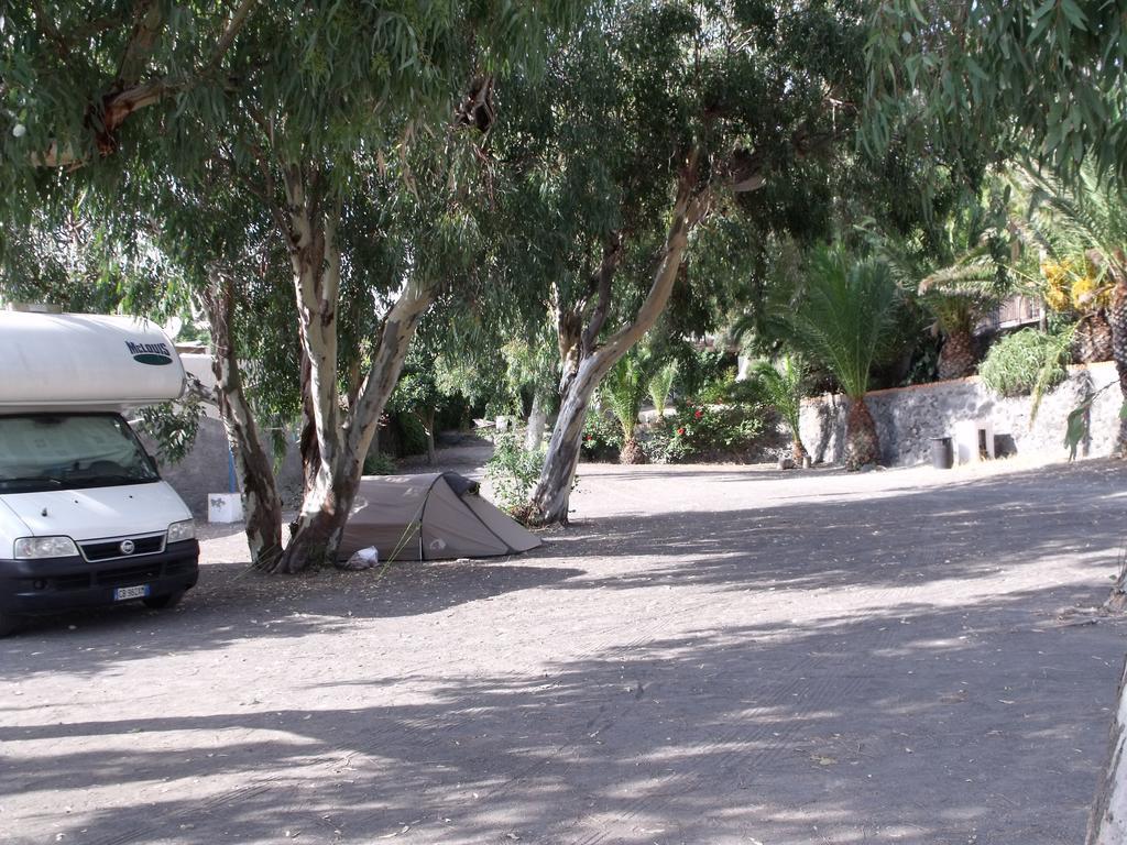 Villaggio Togo Togo Porto di Ponente Bagian luar foto