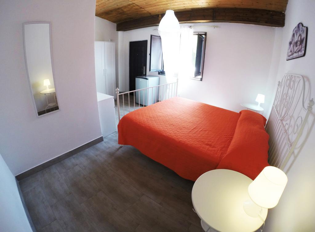 Villaggio Togo Togo Porto di Ponente Bagian luar foto