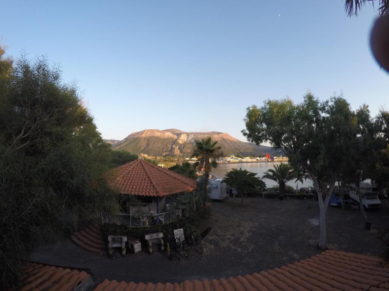 Villaggio Togo Togo Porto di Ponente Bagian luar foto