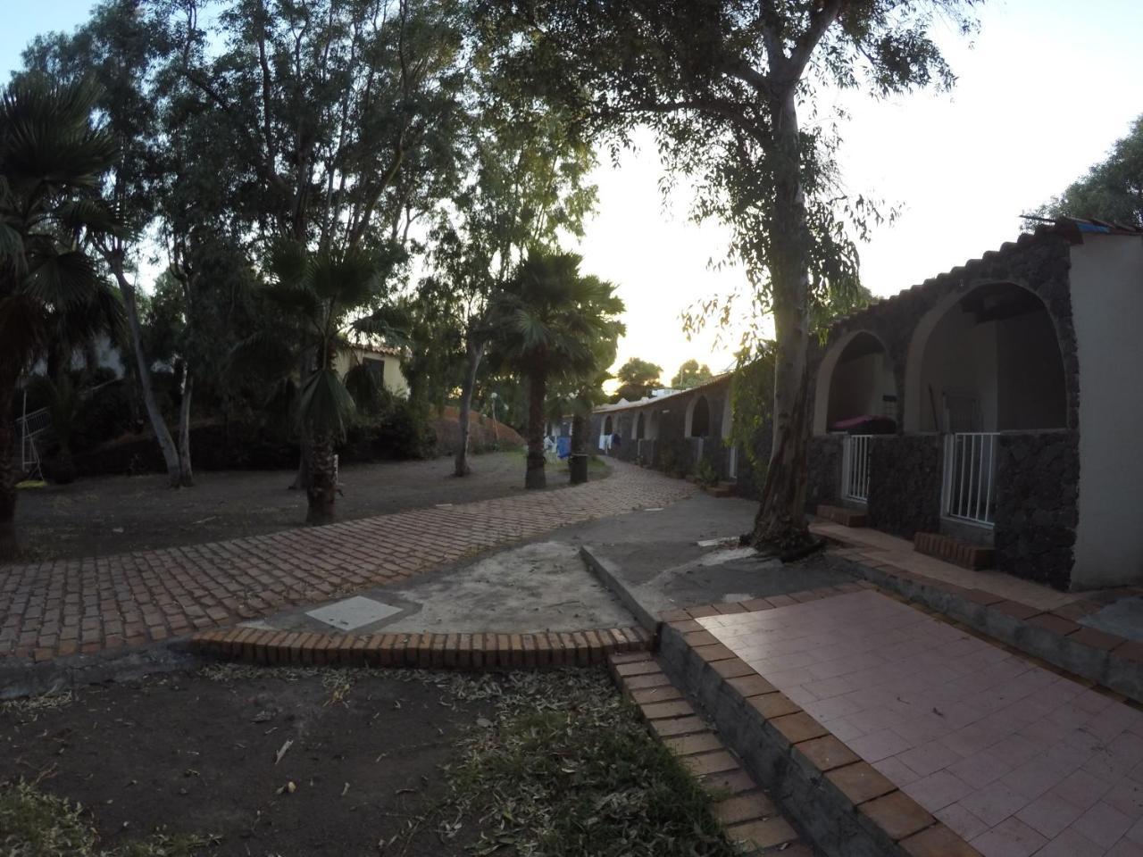 Villaggio Togo Togo Porto di Ponente Bagian luar foto