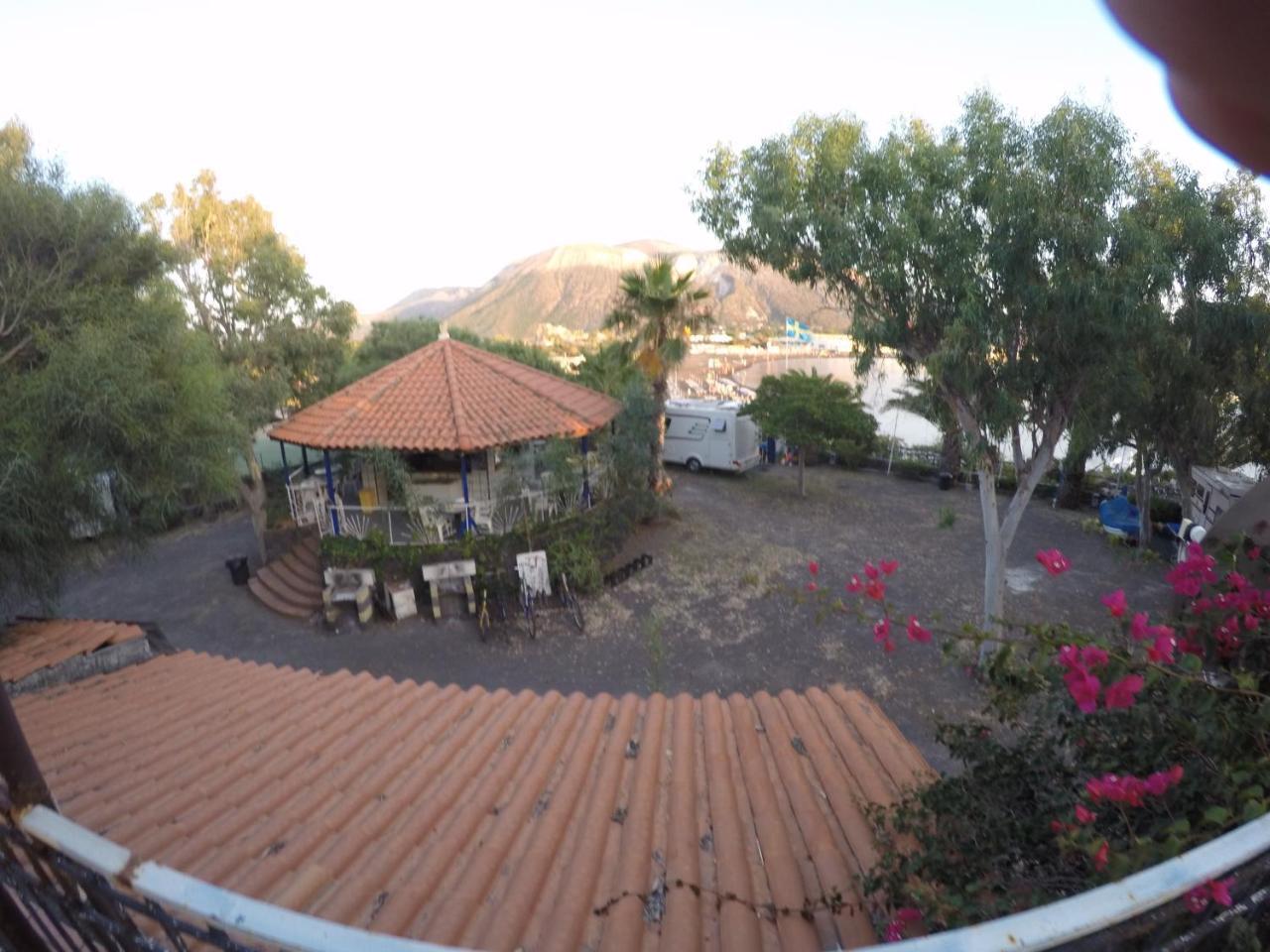 Villaggio Togo Togo Porto di Ponente Bagian luar foto